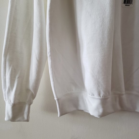 NWT Gildan White Adult Crewneck Sweatshirt Small - Picture 2 of 5